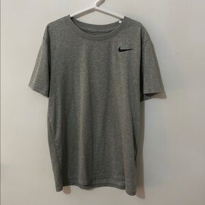 Nike women’s Heather Gray Short Sleeve dri-fit Tee